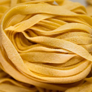Nidi di tagliatelle fresche